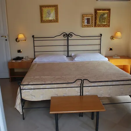 Bed & Breakfast Palazzo Sottile Meninni - Classic Experience