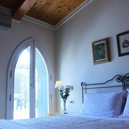 Bed & Breakfast Palazzo Sottile Meninni - Classic Experience *